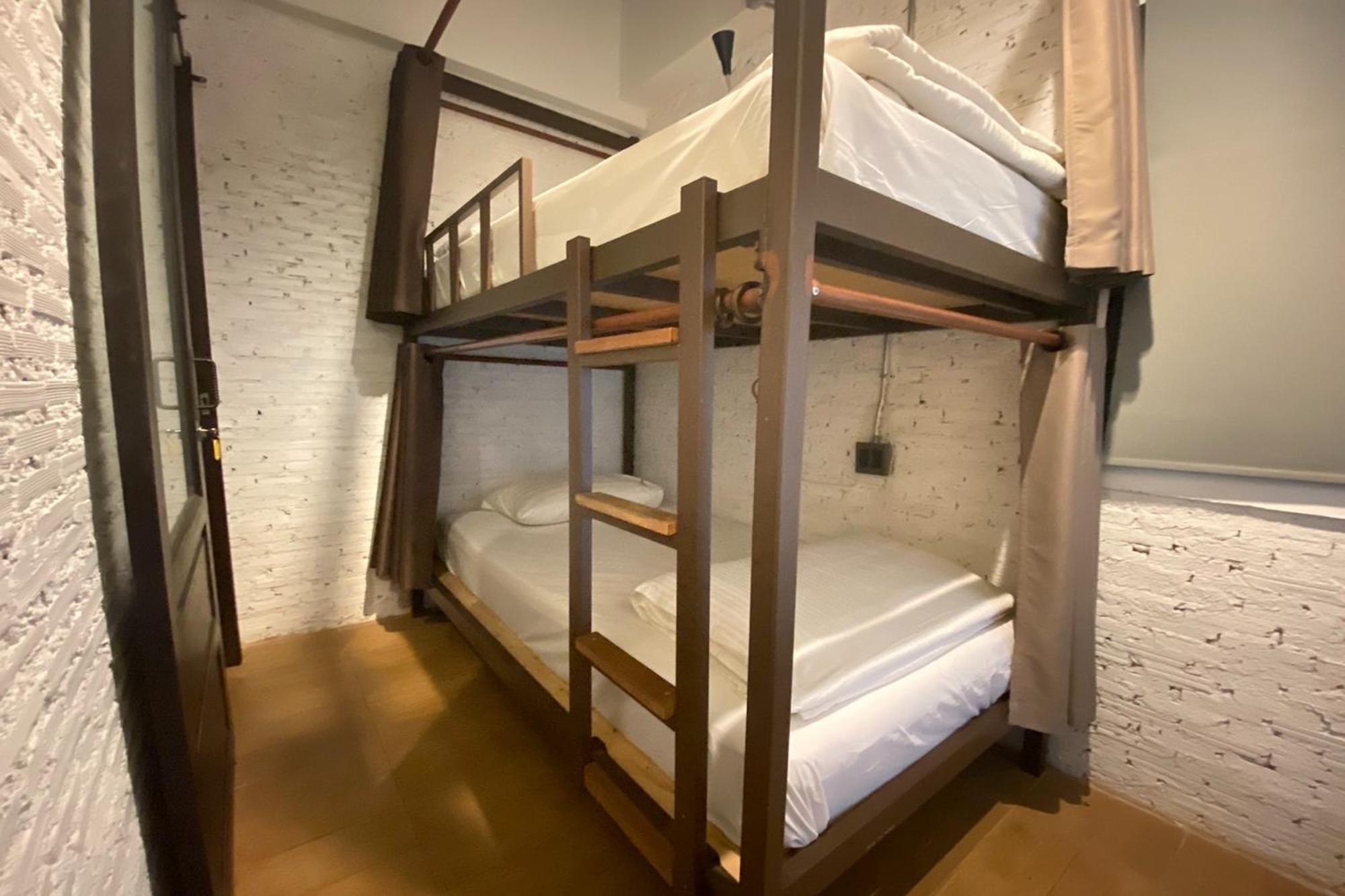 Yindee Travellers Lodge Nan Bagian luar foto