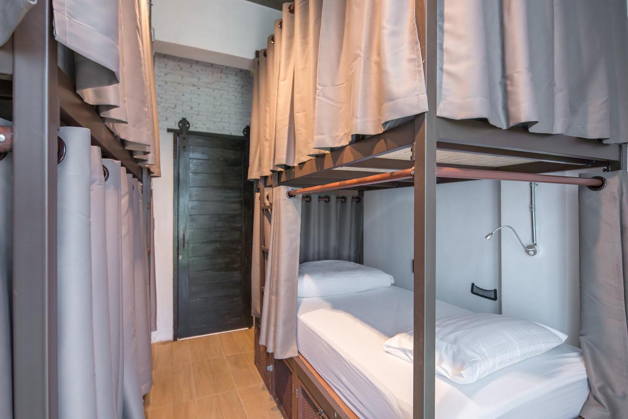 Yindee Travellers Lodge Nan Bagian luar foto