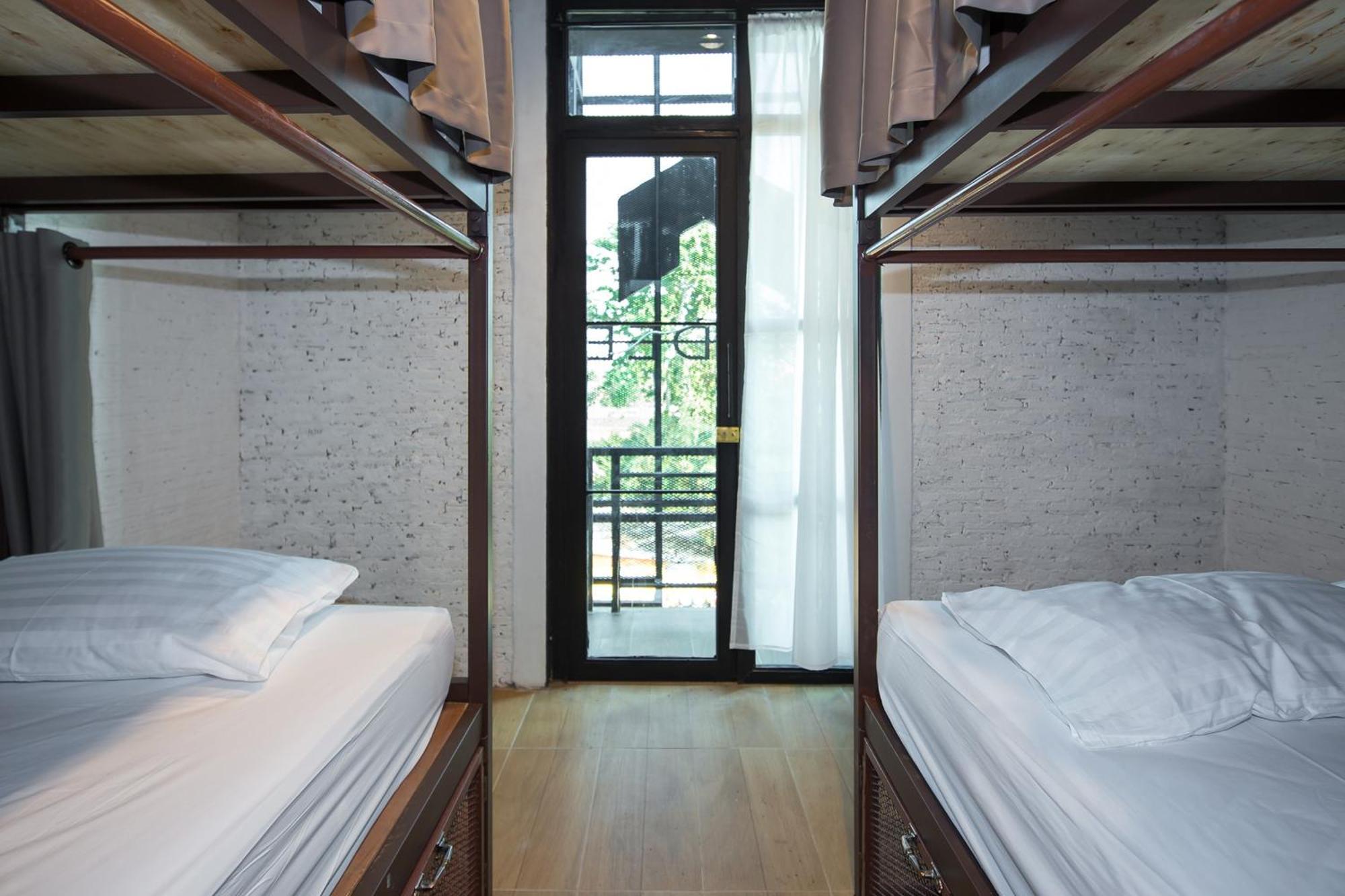 Yindee Travellers Lodge Nan Bagian luar foto